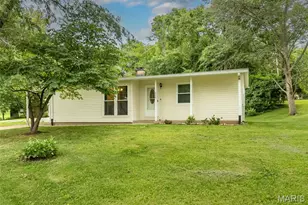 250 Sunset Dr, Ballwin, MO 63011 - Photo 1