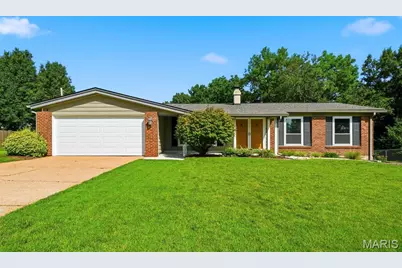 4970 Fernhill Drive, Saint Louis, MO 63128 - Photo 1