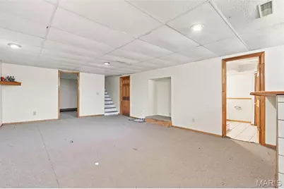 12022 Trampe Heights Lane, Hazelwood, MO 63138 - Photo 25
