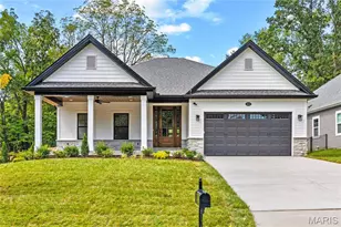 443 Landscape Ct, Webster Groves, MO 63119 - Photo 1