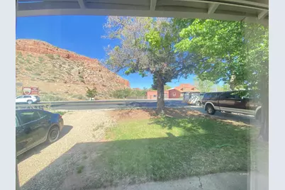 363 N 300 W, Kanab, UT 84741 - Photo 9