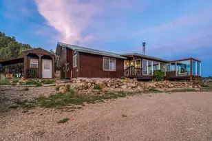 403 &amp 409 N Mineral Springs Rd, Mount Carmel, UT 84758 - Photo 21
