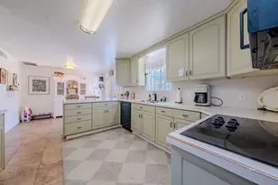 476 S 100 E, Kanab, UT 84741 - Photo 15