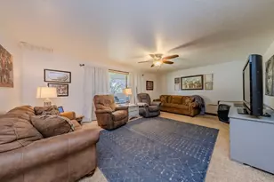 476 S 100 E, Kanab, UT 84741 - Photo 9