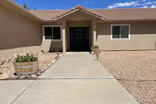 1603 S Escalante Dr, Kanab, UT 84741 - Photo 1