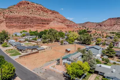 250 E, Kanab, UT 84741 - Photo 3