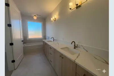 782 E Country Club Dr, Kanab, UT 84741 - Photo 25