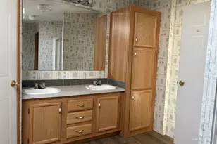 422 W Piute Dr, Kanab, UT 84741 - Photo 11