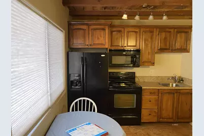 143 E 100 S #1, Kanab, UT 84741 - Photo 3