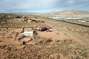 1100 S Revolution Way, Big Water, UT 84741 - Photo 23