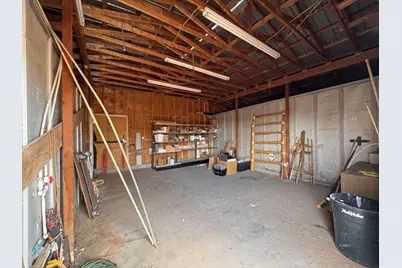 1100 S Revolution Way, Big Water, UT 84741 - Photo 43