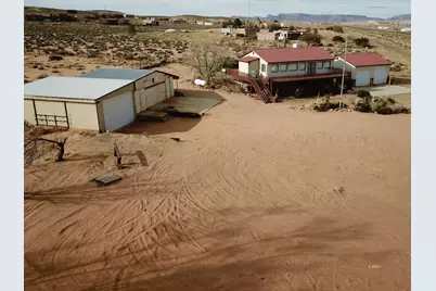 1100 S Revolution Way, Big Water, UT 84741 - Photo 35