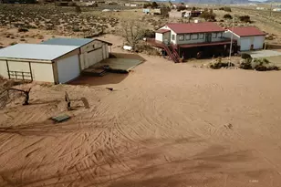 1100 S Revolution Way, Big Water, UT 84741 - Photo 35