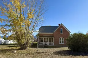 281 S 300 E, Panguitch, UT 84759 - Photo 5