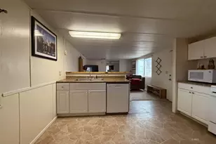 587 W Navajo Dr, Kanab, UT 84741 - Photo 5