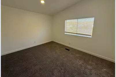 380 E 200 S, Kanab, UT 84741 - Photo 31