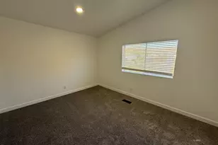 380 E 200 S, Kanab, UT 84741 - Photo 31