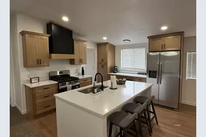 380 E 200 S, Kanab, UT 84741 - Photo 13