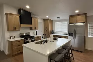 380 E 200 S, Kanab, UT 84741 - Photo 13