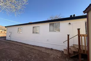 380 E 200 S, Kanab, UT 84741 - Photo 9