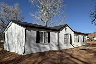 380 E 200 S, Kanab, UT 84741 - Photo 33