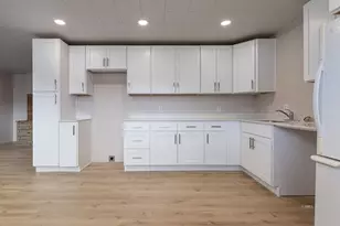 285 N 100 E, Kanab, UT 84741 - Photo 13