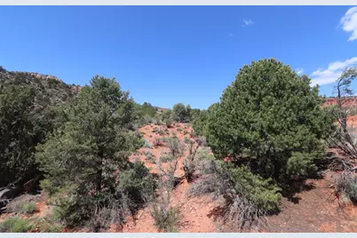 977 W Vermillion Dr, Kanab, UT 84741 - Photo 9