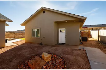 1558 S Creekside Dr E, Kanab, UT 84741 - Photo 23