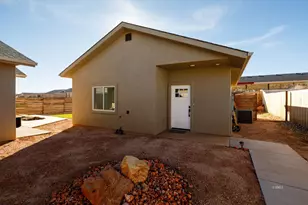 1558 S Creekside Dr E, Kanab, UT 84741 - Photo 23