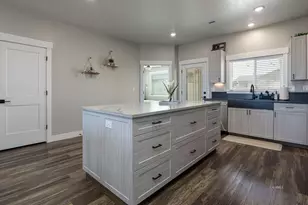 1558 S Creekside Dr E, Kanab, UT 84741 - Photo 13