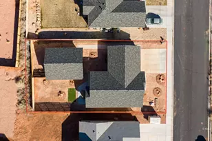 1558 S Creekside Dr E, Kanab, UT 84741 - Photo 3