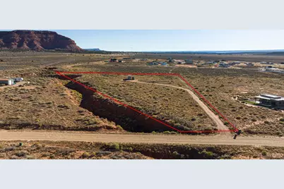 1555 S Lost Springs Dr, Kanab, UT 84741 - Photo 3