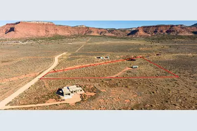 1555 S Lost Springs Dr, Kanab, UT 84741 - Photo 9