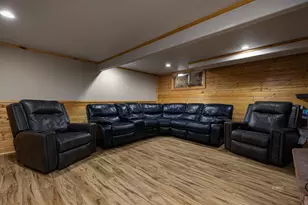 61 W 200 N, Kanab, UT 84741 - Photo 19