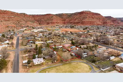 61 W 200 N, Kanab, UT 84741 - Photo 3