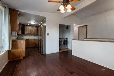 61 W 200 N, Kanab, UT 84741 - Photo 11