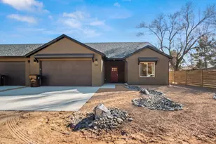 236 E 200 N, Kanab, UT 84741 - Photo 1