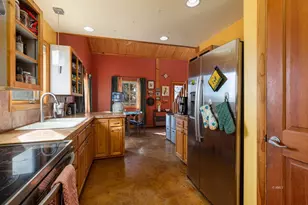 528 S 410 E, Kanab, UT 84741 - Photo 11