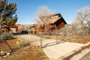 528 S 410 E, Kanab, UT 84741 - Photo 3