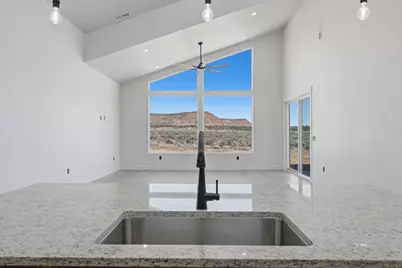 4380 E Sego Lily Cir, Kanab, UT 84741 - Photo 13
