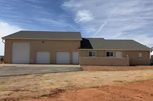 1220 S Monument Rd, Kanab, UT 84741 - Photo 1