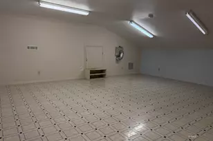 1220 S Monument Rd, Kanab, UT 84741 - Photo 11