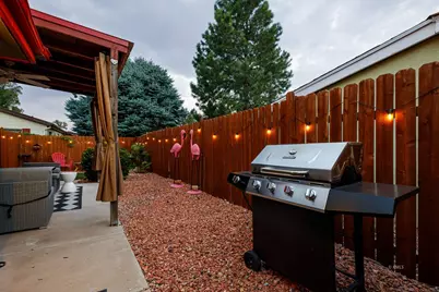 297 N 100 W, Kanab, UT 84741 - Photo 17