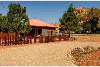 297 N 100 W, Kanab, UT 84741 - Photo 9