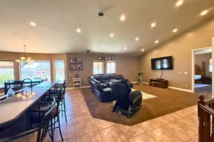 141 W 100 S, Kanab, UT 84741 - Photo 7