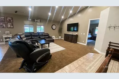 141 W 100 S, Kanab, UT 84741 - Photo 3