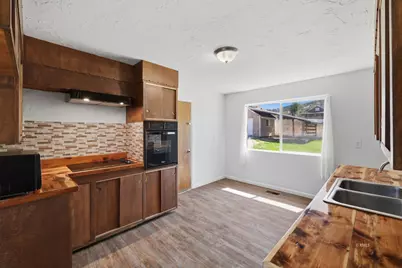 70 Main Street, Glendale, UT 84729 - Photo 11