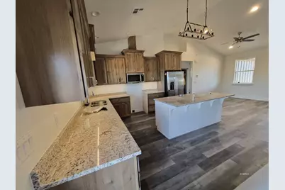 869 W Navajo Dr, Kanab, UT 84741 - Photo 5