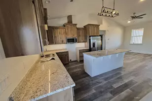 869 W Navajo Dr, Kanab, UT 84741 - Photo 5