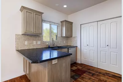 I-6 300, Kanab, UT 84741 - Photo 11